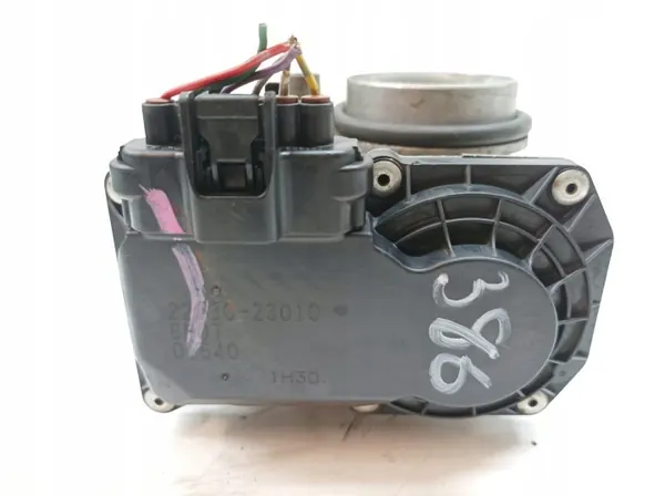 Corps de papillon OEM 2203023010 pour Toyota Yaris II image 5