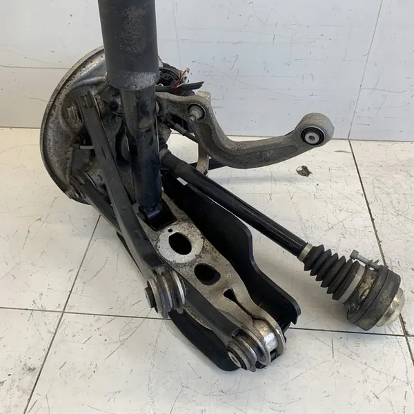 Snodo posteriore sinistro AUDI A4 B9 8W QUATTRO 2017 image 4