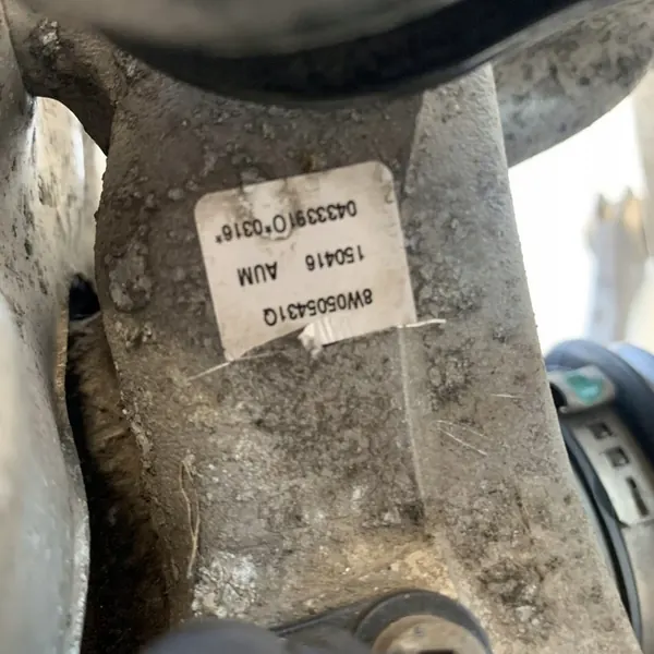 Snodo posteriore sinistro AUDI A4 B9 8W QUATTRO 2017 image 9