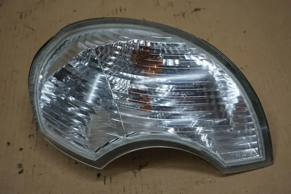 Indicateur avant gauche HYUNDAI TERRACAN Original image 4