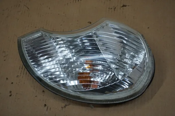 Indicateur avant gauche HYUNDAI TERRACAN Original image 6