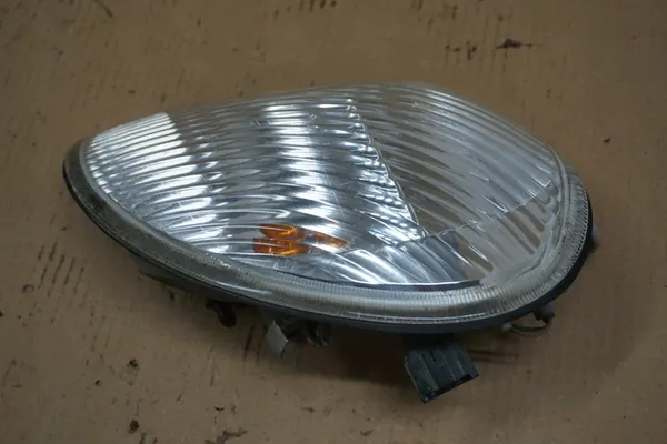 Indicateur avant gauche HYUNDAI TERRACAN Original image 7