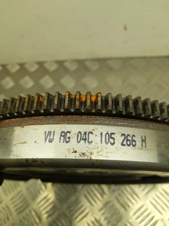 Volante do motor OEM 04C105266H para Volkswagen POLO 2021 image 3