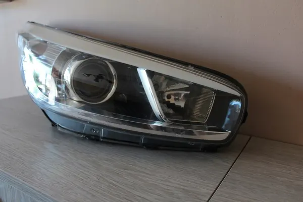 Faros Delantero Derecho Kia Ceed II image 3