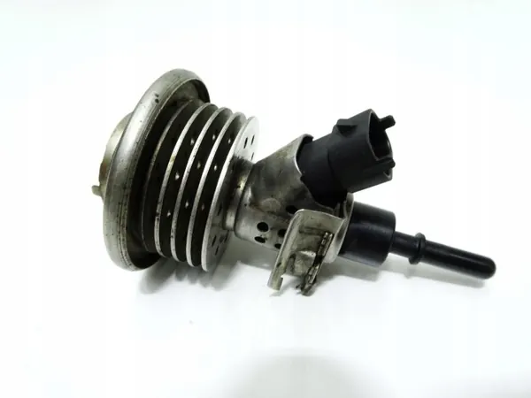 AdBlue-suutin OEM 04440210451 Renault Traffic III:lle image 3