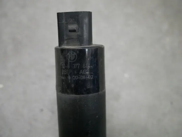 BMW Ruitensproeierpomp 8377613 image 5