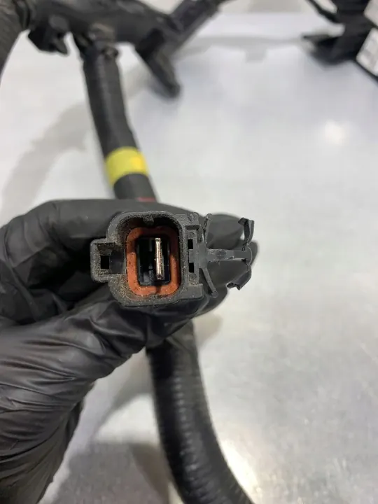 Kia Stonic plus-klem OEM FBZ18299 - Gebruikt image 3