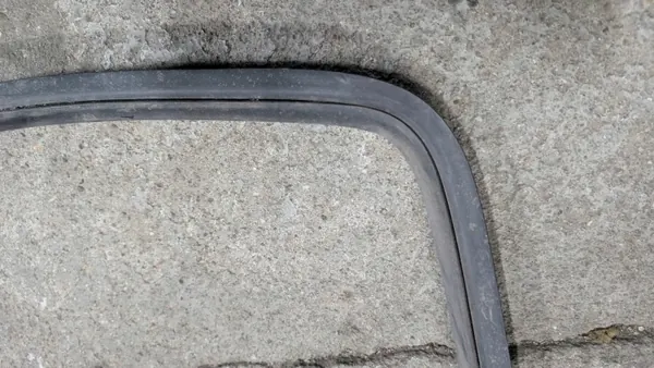 OEM 171888 Sivuikkunan tiiviste VW Golf 1 MK1:lle image 3