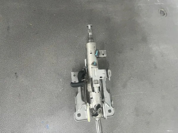 Peugeot 208 1.6 HDI 14r Colonne de Direction OEM XCV13414 image 5