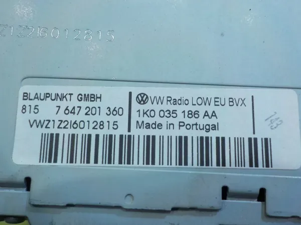 Radio VW Golf VI usado OEM 1K0035186AA image 3