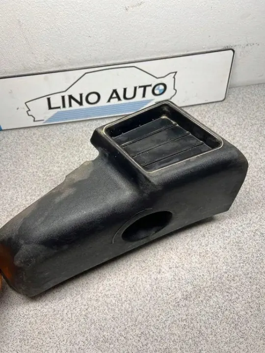 BMW 3 Coupé E36 takavalaisimen liitin OEM 8119235 image 3