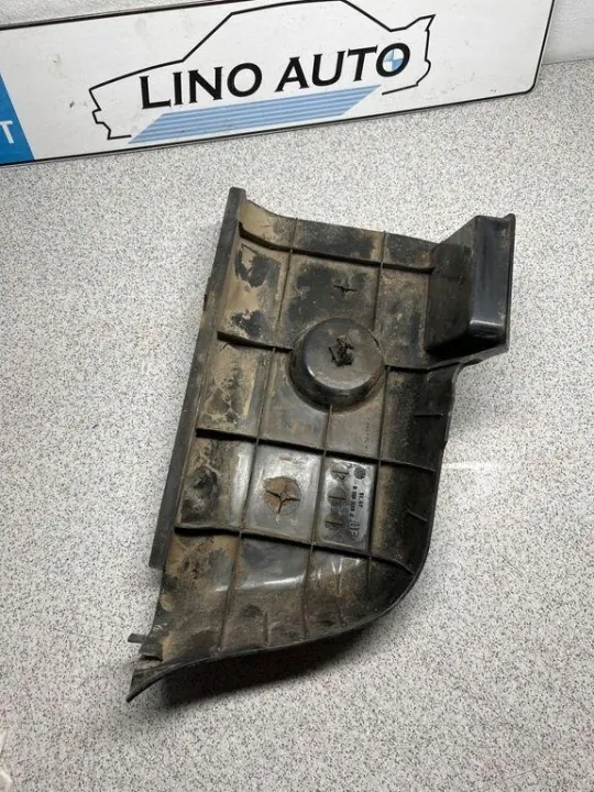 BMW 3 Coupé E36 takavalaisimen liitin OEM 8119235 image 4