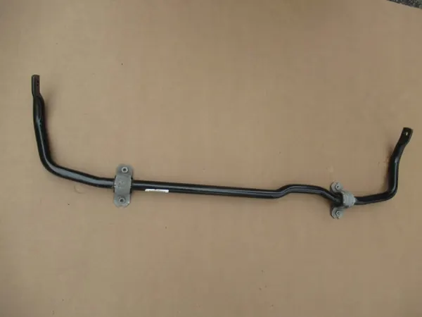 Audi Q3 F3 83A etuvakainlinkki OEM 3Q0411303K image 4
