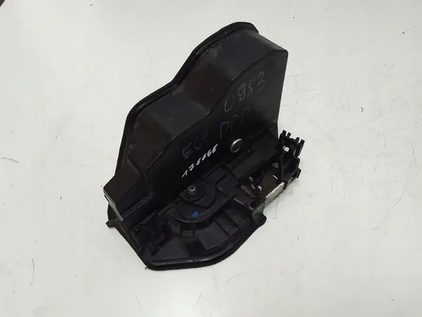 Höger Framdörrslås BMW 5 (E60) 7202146 image 4