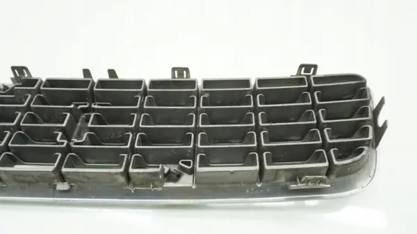 Volvo S80 I Lift Grille OEM 8659947 - Gebruikt image 6