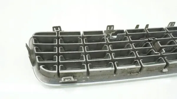 Volvo S80 I Lift Grille OEM 8659947 - Gebruikt image 7