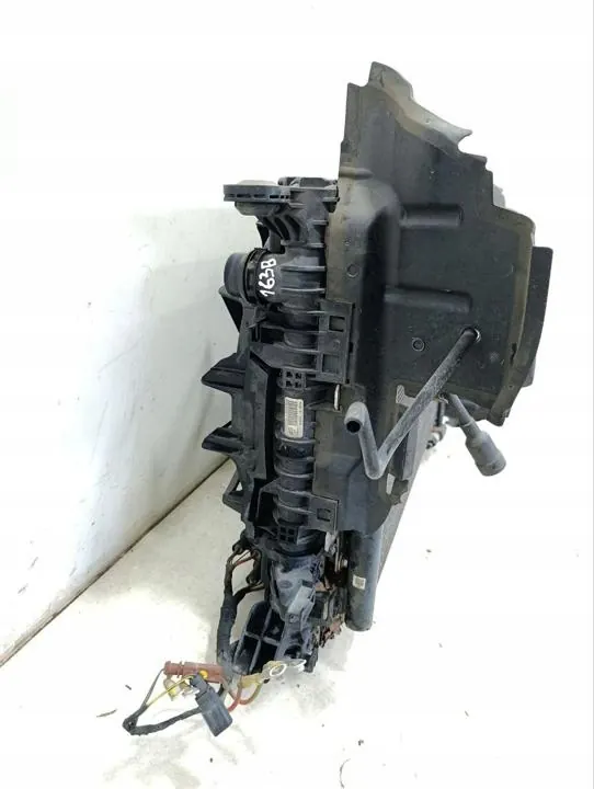 Radiador Audi A8 2015 4H0260401F image 4