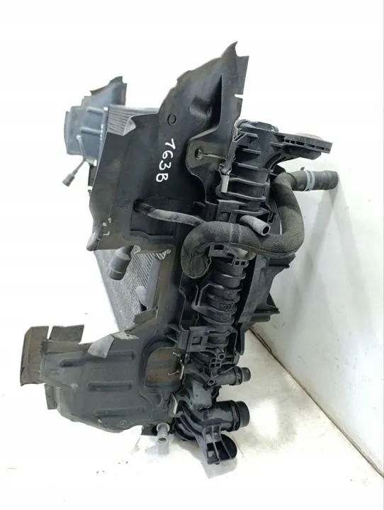 Radiador Audi A8 2015 4H0260401F image 5