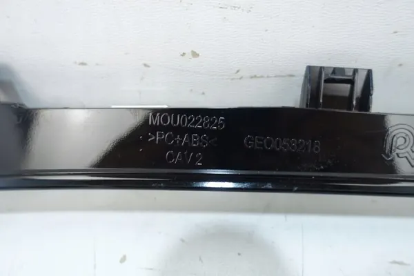 Décor tableau de bord Peugeot 9823462080 208 II 2019- image 7