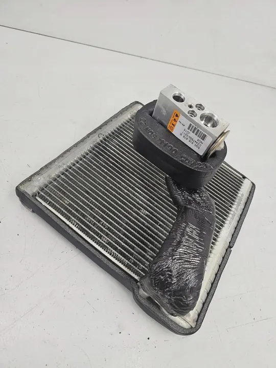 Evaporador de ar condicionado Volkswagen PASSAT B8 CZ4475005211 image 3