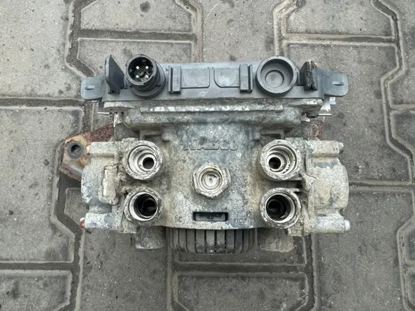 DAF CF85 2006-2013 EBS-Ventil OEM 72245987541274 image 2