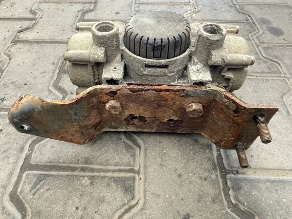 DAF CF85 2006-2013 EBS-Ventil OEM 72245987541274 image 3
