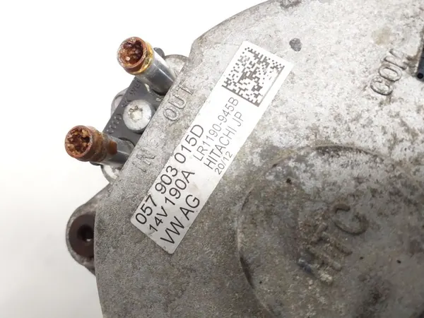 AUDI A8 Q7 Vaihtovirtageneraattori 057903015D image 6