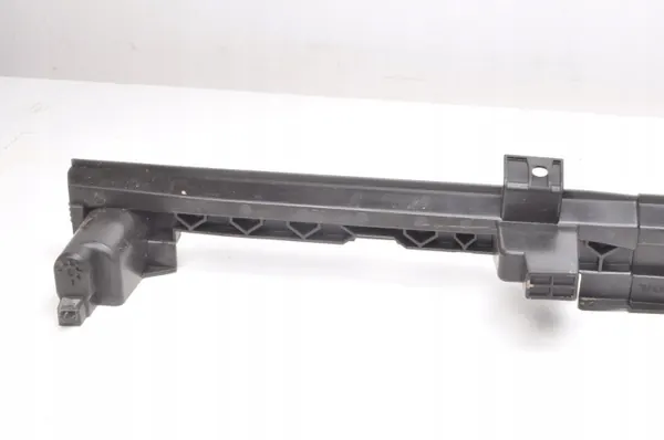 Volvo XC60 II Kofferbakgeleider Links OEM 31440684 image 9