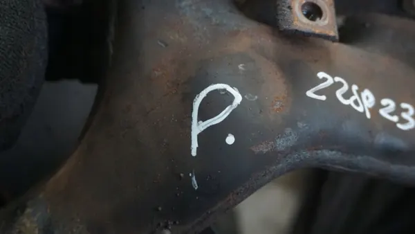 OEM 6G74 oikea pakoputken keräin Mitsubishi Pajerolle image 4