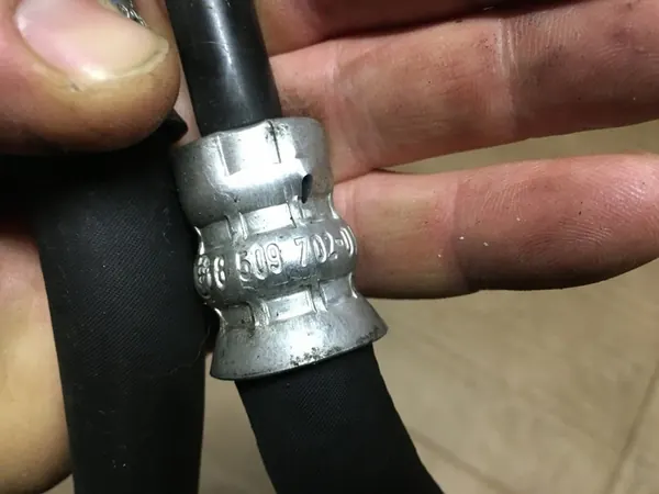 Lignes d'huile Transmission Automatique BMW E90 E91 XDrive image 2