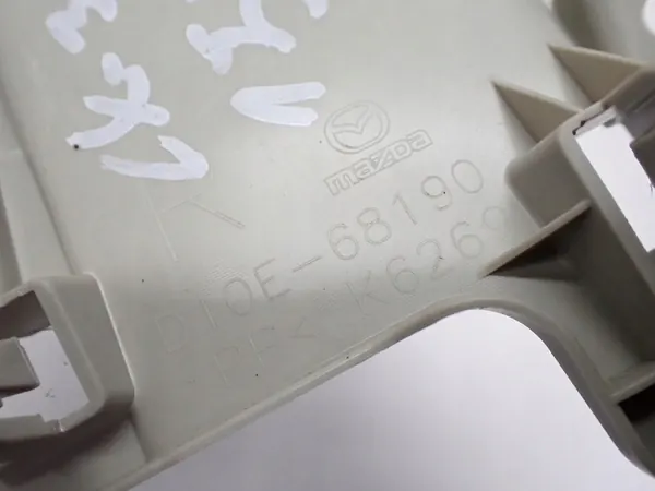 Right Pillar Cover D10E-68190 Mazda CX-3 15R image 3