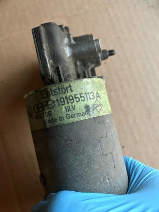 Volkswagen Golf II 1984 Frontscheibenwischermotor OEM image 5