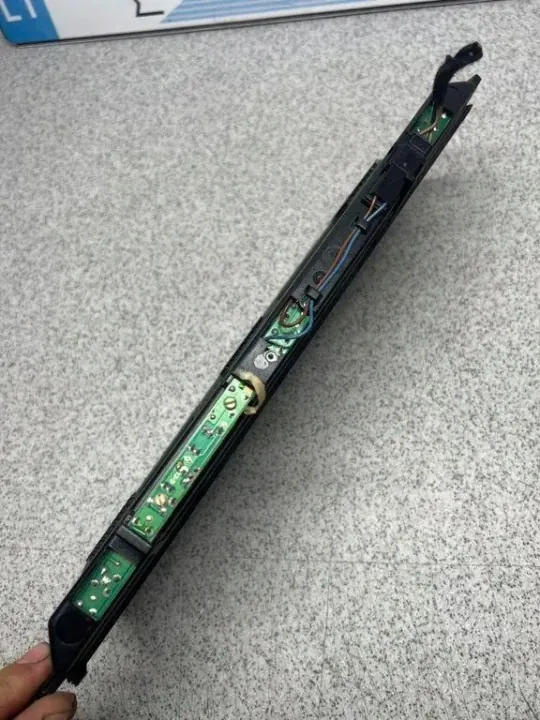 Feu stop additionnel BMW 3 E46 OEM 63258375495 image 3