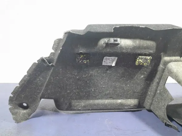 Skoda Superb III kofferbakmat links OEM 3V5867427BC image 5