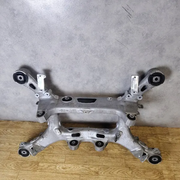 Bakre traverssläde OEM 33318831012 för BMW 5 G60 image 2