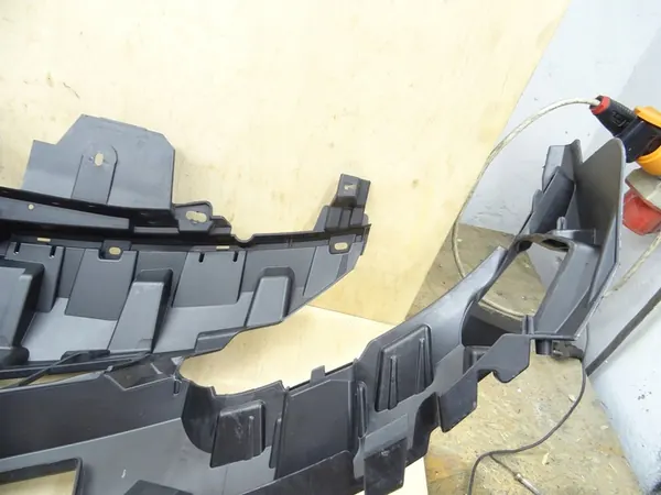 RENAULT FLUENCE Reforço de Para-choque Dianteiro 620366815R image 9