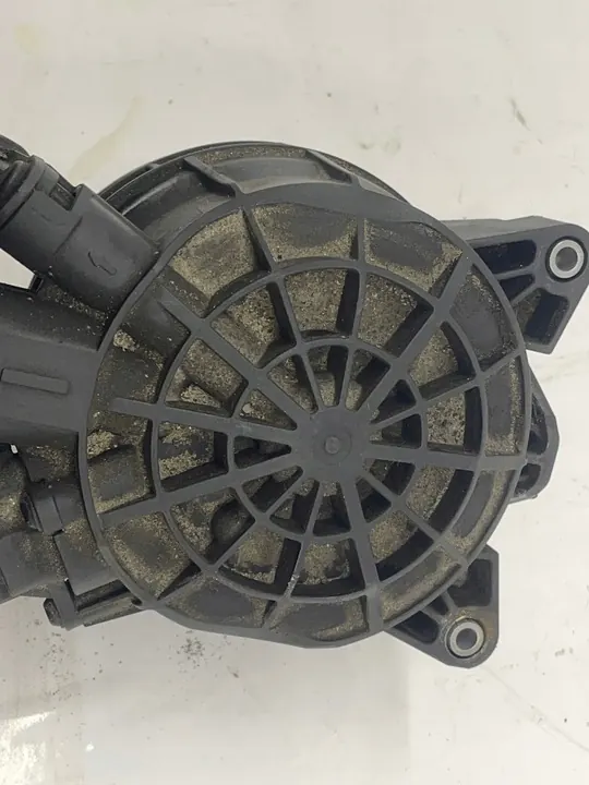 MERCEDES W213 BRÄNSLEFILTERHUS OE A6540900252 image 4