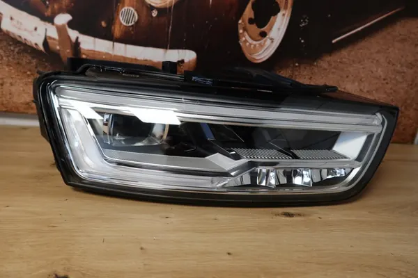 AUDI Q3 FULL LED FARO DERECHO image 2