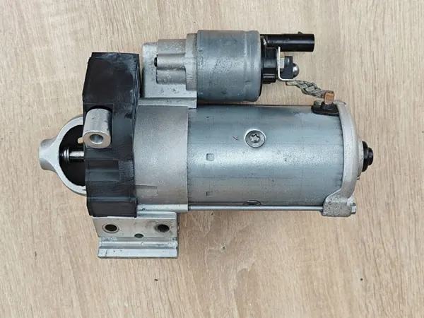 Motor de Arranque BMW OEM 5A33FB9 para 530i G30 image 4
