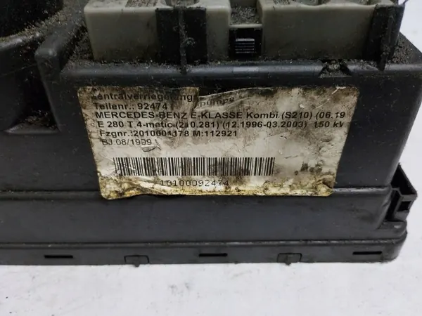 Mercedes-Benz E W210 Pumpe OEM 2108001748 image 5