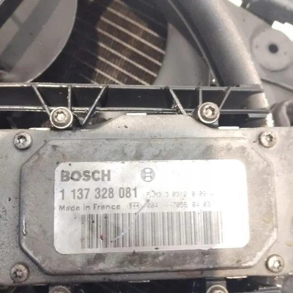 VOLVO S60 I 2.4 D5 163KM D5244T CHŁODNICA WODY image 6