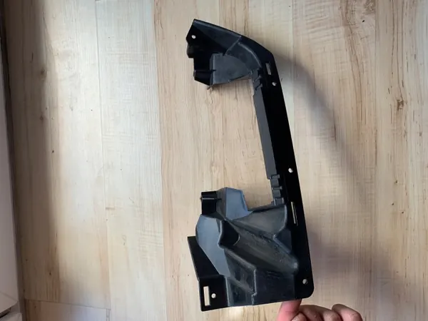 Vänster avgasrörsbracket A1768850045 Mercedes A-klass image 3
