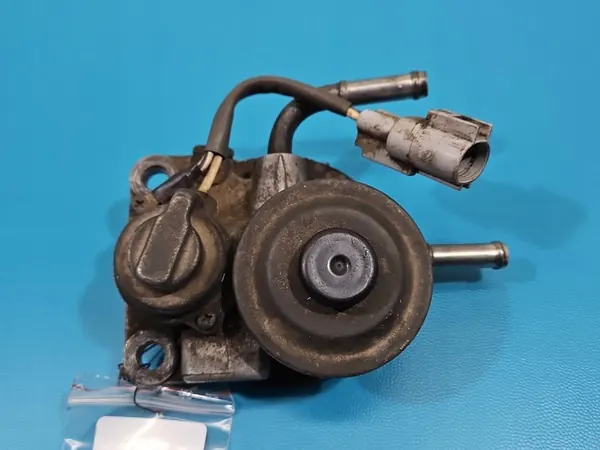 Carcasse de Filtre à Carburant Toyota Land Cruiser 120 3.0 D4D image 2