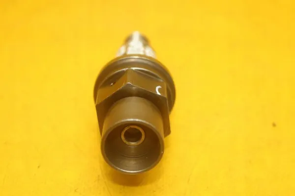 Soupape de Commande OEM A2710500171 Mercedes W203/W204/W211 image 3