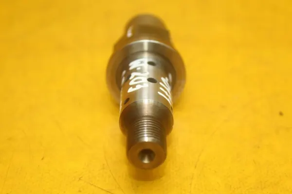 Soupape de Commande OEM A2710500171 Mercedes W203/W204/W211 image 4