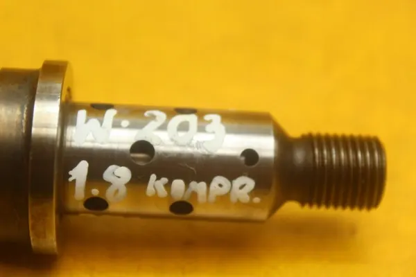 Soupape de Commande OEM A2710500171 Mercedes W203/W204/W211 image 9