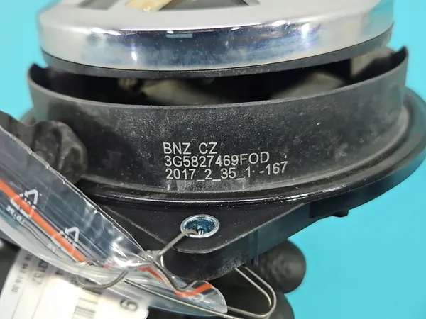 Heckklappengriff VW Passat B8 3G5827469F Limousine / 2-Pin image 7