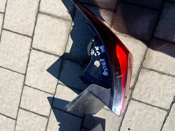 Luz Trasera Izquierda Opel Astra K 2015-2019 OEM 39015943 image 2