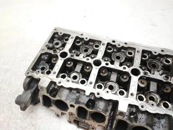 Cabeça de Cilindro BMW N47D20C OEM 7810465 - Usada image 5