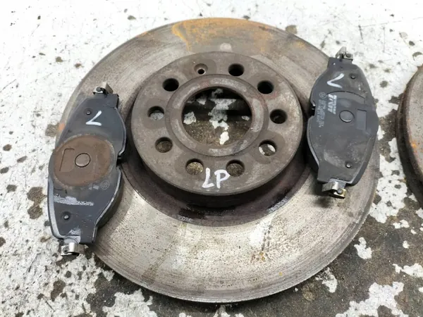 Fram bromsskivor OEM 5907911221799 Par 312mm image 3